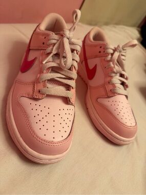 Nike Pink Low-Top Sneakers with Bright Pink Swoosh size 5Y